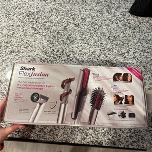 Brand new ! Shark flex fusion **